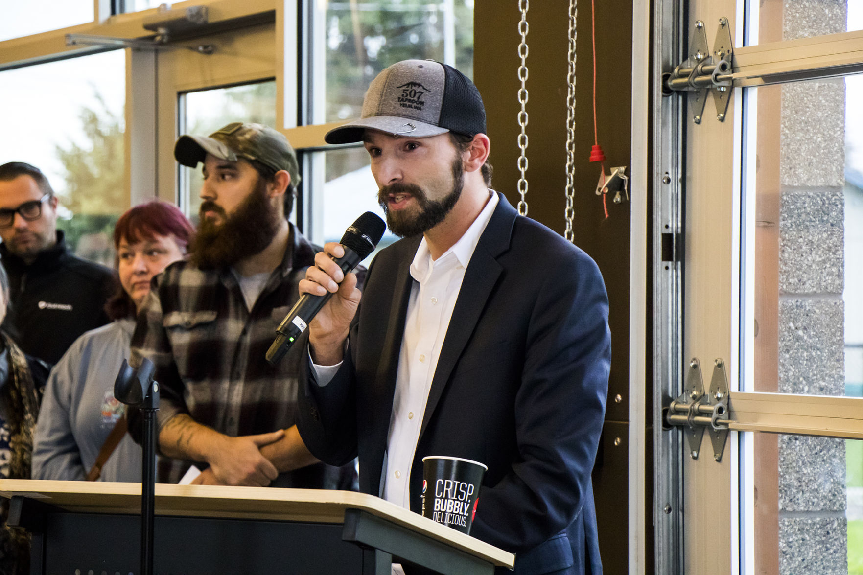 yelm.190918.homeless.meeting.jw11.jpg